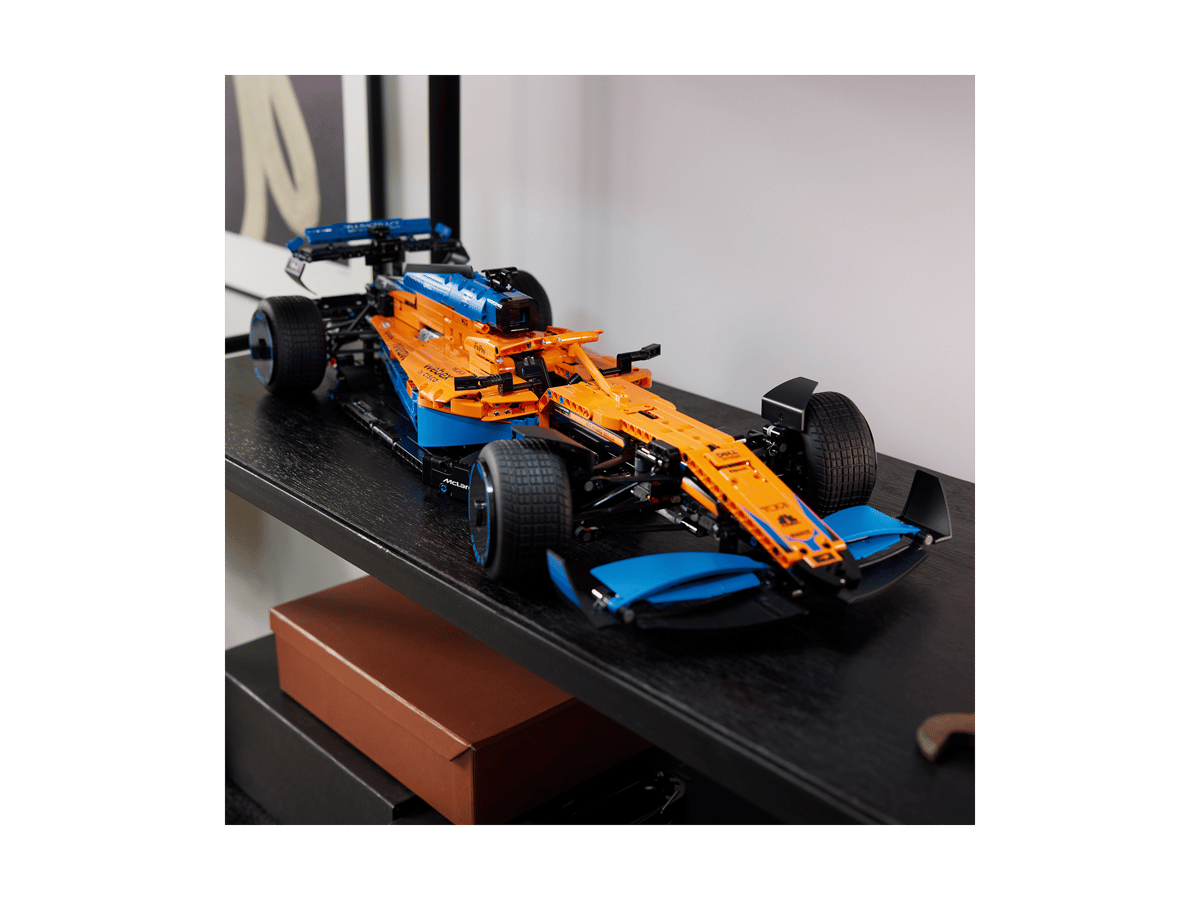 1432PCS Technic McLaren Formula 1 Race Car 42141