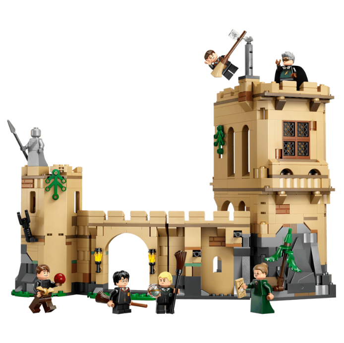 651PCS Hogwarts Castle Flying Lessons Building Set 76447