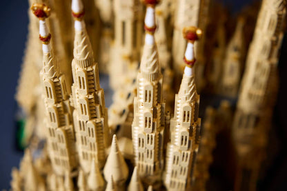 12060PCS Sagrada Família 21065