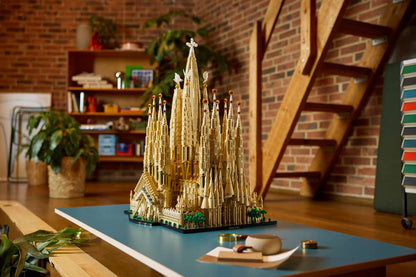 12060PCS Sagrada Família 21065